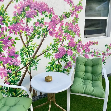 Cozy Casarita Cottage Miami Exterior photo